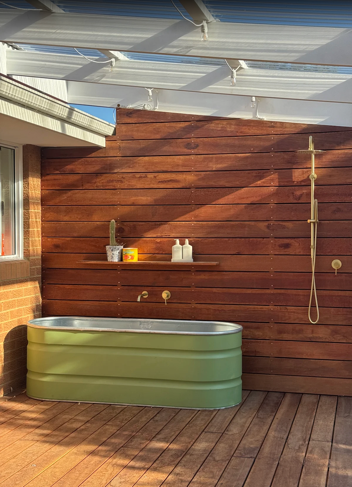It was easy to set up as a refillable & drainable bath tub which is perfect for our family & completing the outdoor bathroom.